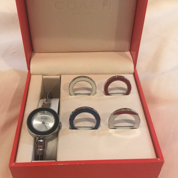 NWT Coach watch - Picture 3 of 7